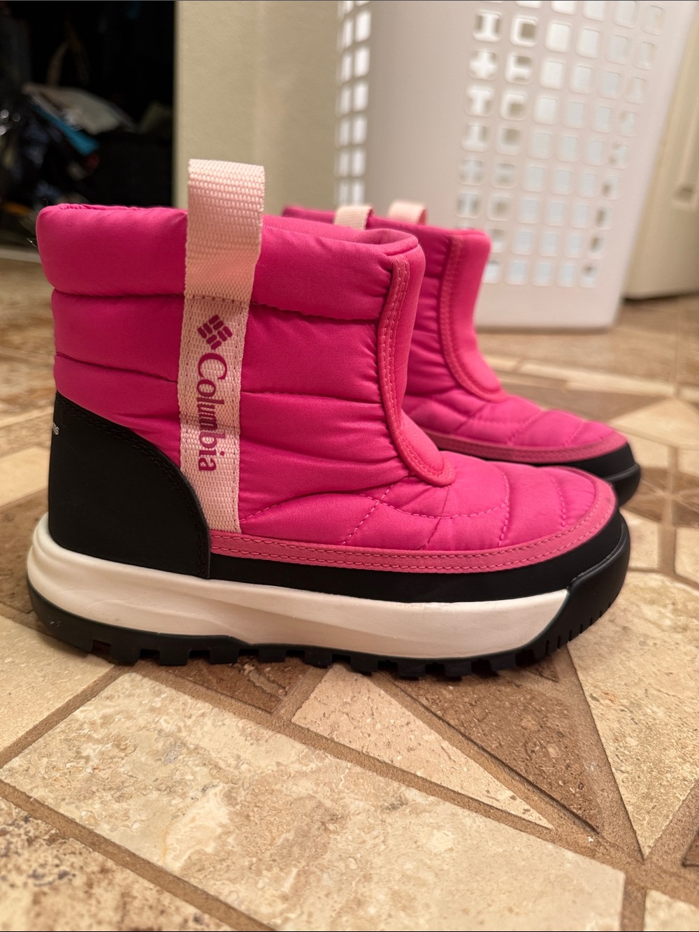 Columbia Kids Hot Pink and Black Insulated Snow Boots
